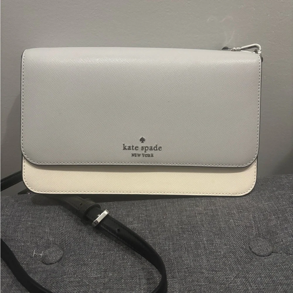 Kate Spade Elegant Gray and Cream Crossbody Bag - Picture 4 of 6